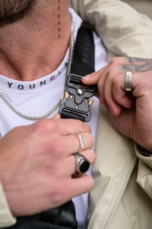 YoungLA tartozék férfiak piszkosfehér 750 mach 1 cross body táskák BJH2B975